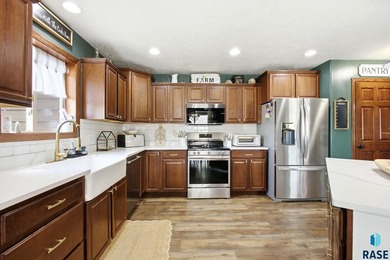 **** Sunday 6/21 Open House is cancelled per seller **** - photo 13