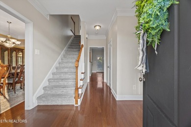 Discover the best of both worlds! This beautiful 3-bedroom, 2 - photo 4