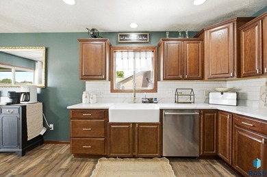 **** Sunday 6/21 Open House is cancelled per seller **** - photo 17