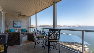 Exquisitely decorated 3-bedroom 2 bath turnkey lakefront condo