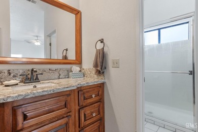 This 3 bedroom 2 bath home has views of the mountains and a - photo 23