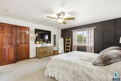 **** Sunday 6/21 Open House is cancelled per seller **** - photo 24