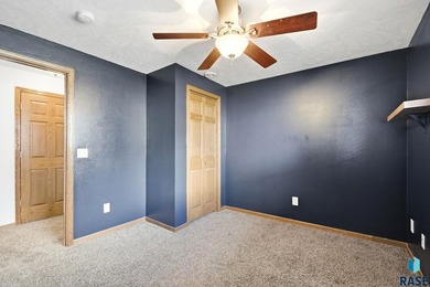 **** Sunday 6/21 Open House is cancelled per seller **** - photo 35