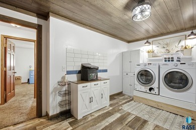 **** Sunday 6/21 Open House is cancelled per seller **** - photo 38