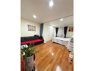 134-39 Blossom Ave 2G - photo 3