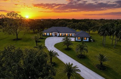 An extraordinary 14-acre estate, located within Wellington's - photo 1