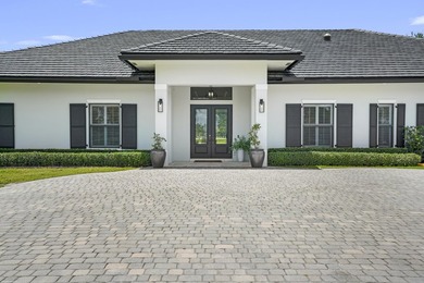 An extraordinary 14-acre estate, located within Wellington's - photo 4