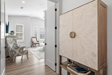 The entire exterior of the home has been recently painted with a - photo 25