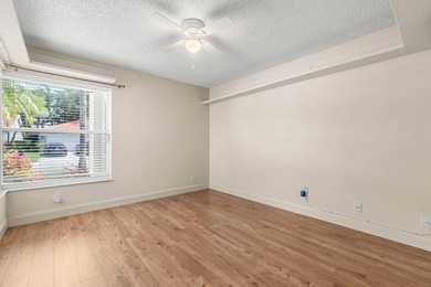 Welcome to this charming 3-bedroom, 2-bathroom single-family - photo 26