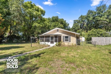 Lake Home For Sale in Ocklawaha, Florida