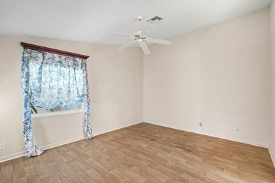 Welcome to this charming 3-bedroom, 2-bathroom single-family - photo 33