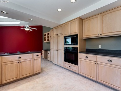 Welcome to this beautifully maintained 4-bedroom, 3-bath home on - photo 9