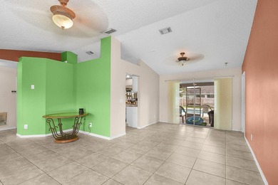 Welcome to this beautifully maintained pool home offering 1,639 - photo 4
