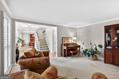 Welcome to this expansive home in Colonnade offering over 5,000 - photo 11