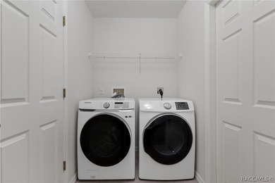 Nestled on a quiet cul-de-sac, this original-owner, custom-built - photo 20