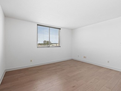 Exceptional third floor unit overlooking the Guadalupe River and - photo 21