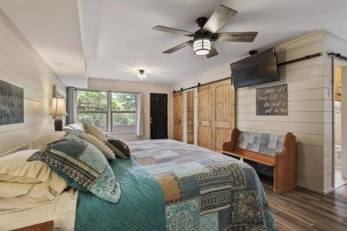Discover a one-of-a-kind Lake Texoma retreat in the desirable - photo 29