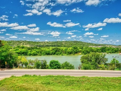 Exceptional third floor unit overlooking the Guadalupe River and - photo 31