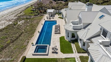 Perched on a majestic dune, a breathtaking 29 feet above the - photo 7