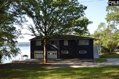 Amazing lake views from this 5 bedroom 4 1/2 bath home. - photo 38