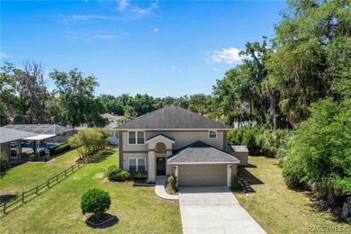 Nestled on a quiet cul-de-sac, this original-owner, custom-built - photo 45