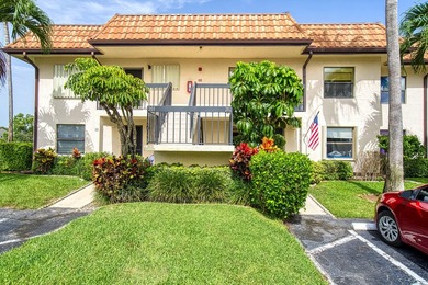 Turnkey opportunity in the heart of Lake Worth! This - photo 1