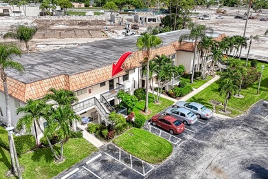 Turnkey opportunity in the heart of Lake Worth! This - photo 2