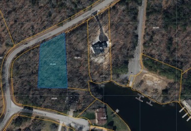 Lake Holiday Lot For Sale in Crossville Tennessee