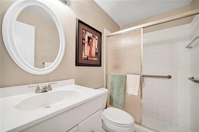 Corner 2-bedroom, 2-bath villa located in the desirable 55+ - photo 8