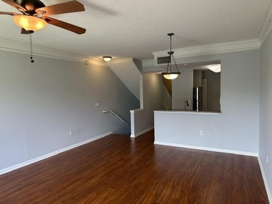BEAUTIFUL 3 LEVEL TOWN HOME, OVERLOOKING A TRANQUIL LAKE, 2 - photo 14