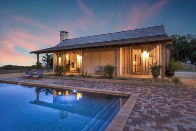 Welcome to a rare blend of bold Texas beauty & modern luxury - photo 17