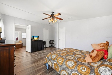 One of the largest floor plans in Broadmore Park! Offering 2,016 - photo 17