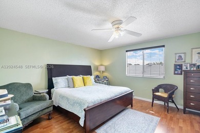 Charming 2-story, 3-bedroom, 2.5-bath single-family home with a - photo 22