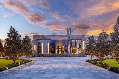 Welcome to Villa Skyfall by Aldo Stark - an iconic residential - photo 4
