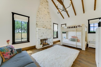 Welcome to a rare blend of bold Texas beauty & modern luxury - photo 26