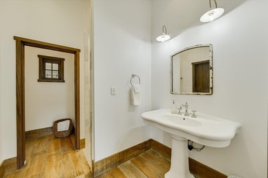 Welcome to a rare blend of bold Texas beauty & modern luxury - photo 28