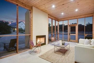 Welcome to a rare blend of bold Texas beauty & modern luxury - photo 37