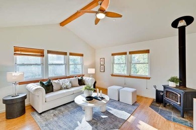 A true hidden gem built in 2005, this turnkey home combines - photo 6
