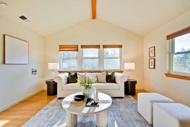 A true hidden gem built in 2005, this turnkey home combines - photo 7