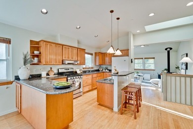 A true hidden gem built in 2005, this turnkey home combines - photo 10