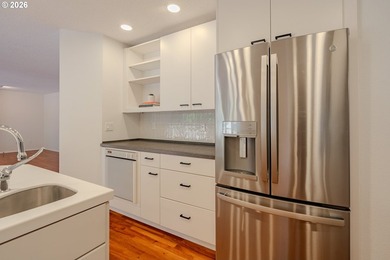 Looking for space, updates, and a location that makes everyday - photo 18