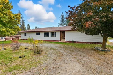 Lake Home For Sale in Kettle Falls, Washington