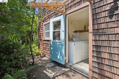 Two Craftsman homes, one oversized lot, and a rare opportunity - photo 50