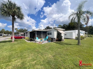 Manatee River Home For Sale in Ellenton Florida
