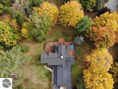 Come home to over half an acre surrounded by land that gives - photo 5