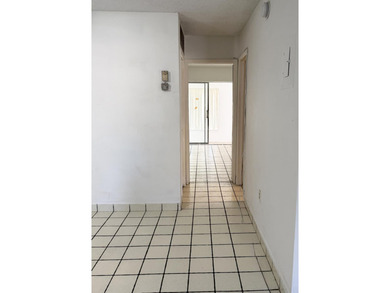 ComWelcome home to this beautifully maintained first-floor - photo 8