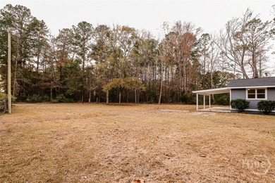 This beautifully remodeled 2350 square foot home is move-in - photo 4