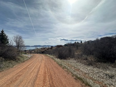 This is a rare opportunity to own three adjacent building lots - photo 4