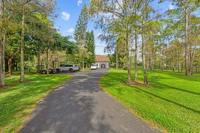 Welcome to Pickwick Farm, a cherished Homeland estate lovingly - photo 6