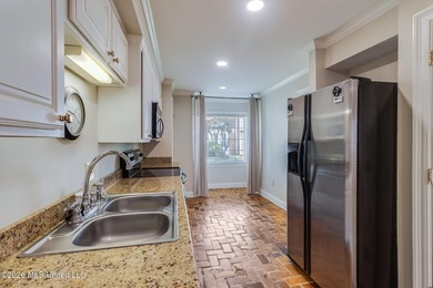 Well-maintained 2-bedroom, 1.5-bath condo offering comfort - photo 8